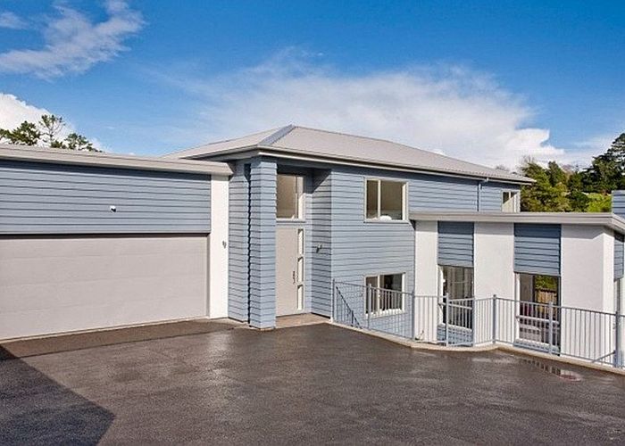  at 18 Bintulu Place, Albany, North Shore City, Auckland