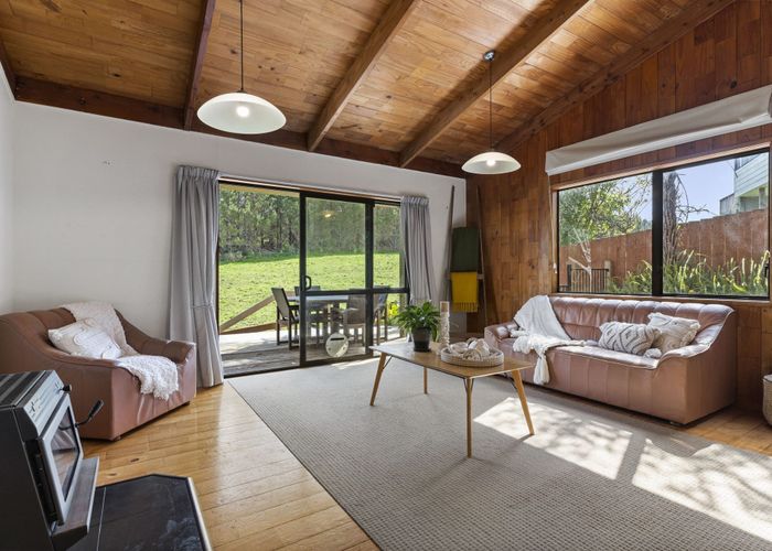  at 158 Bambury Place, Onemana