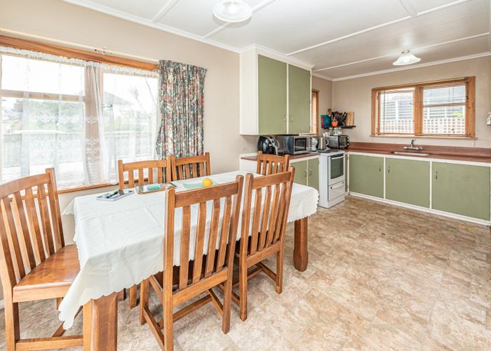 at 260 London Street, Tawhero, Whanganui