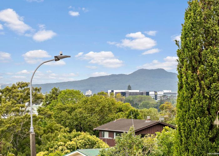  at 1/46 Marlborough Avenue, Glenfield, Auckland