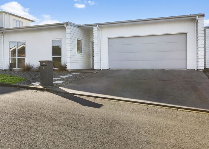  at 12 Promontory Crescent, Newlands, Wellington