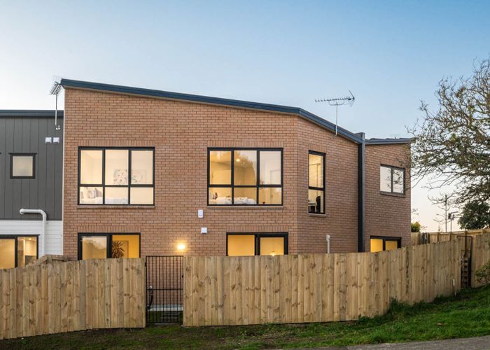  at 1b Bellville Drive, Clendon Park, Manukau City, Auckland
