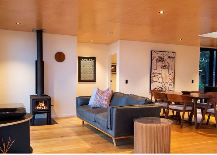  at 25 Te Ahuahu Road, New Lynn