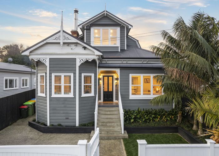  at 6 Grey Street, Onehunga, Auckland