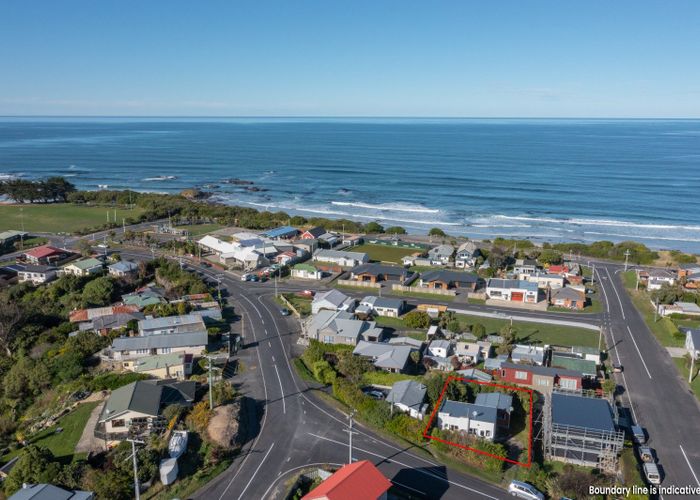  at 2 Queen Street, Brighton, Dunedin