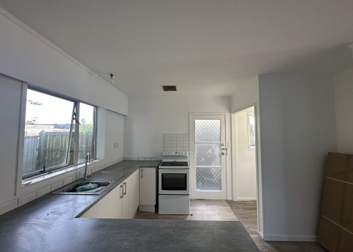  at 3/2 Ihaka Place, Papatoetoe, Auckland