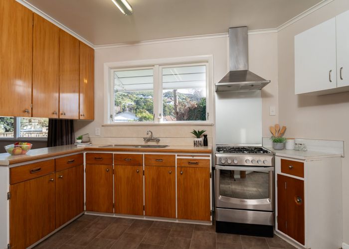  at 13 Mclellan Street, Tawa, Wellington