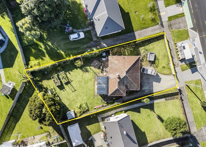  at 19 Taniwha Street, Wai O Taiki Bay, Auckland