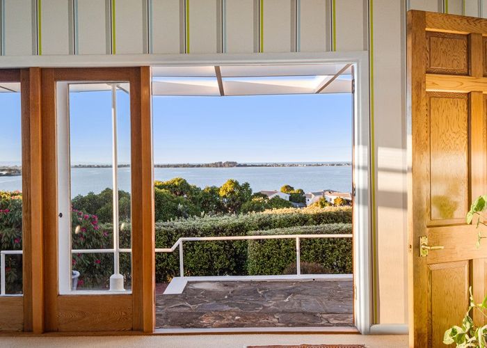 at 41 St Andrews Hill Road, Mount Pleasant, Christchurch City, Canterbury