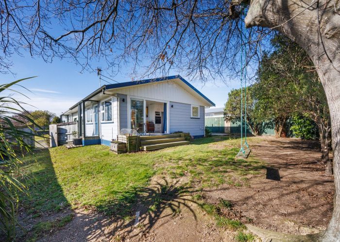  at 2 Lockhart Avenue, Milson, Palmerston North, Manawatu / Whanganui