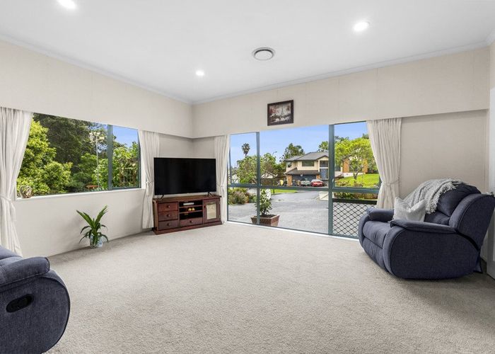  at 16 Sherwood Grove, Northcross, North Shore City, Auckland