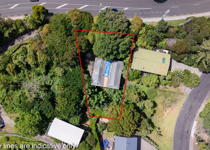  at 1B Peter Terrace, Castor Bay, North Shore City, Auckland