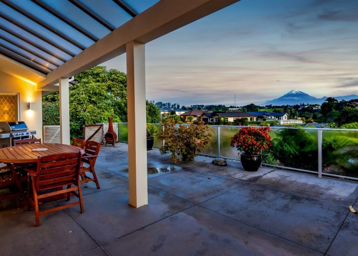  at 15 Anderson Way, Highlands Park, New Plymouth