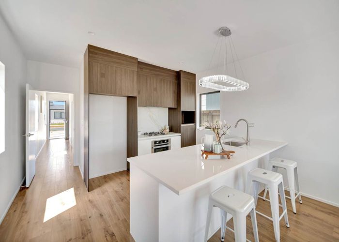  at 21 John Gray Street, Papakura, Papakura, Auckland