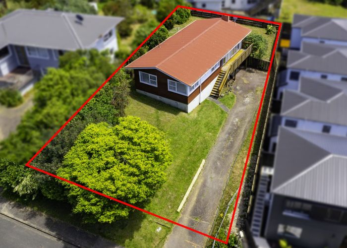  at 7 Cheryl Place, Hillcrest, Auckland