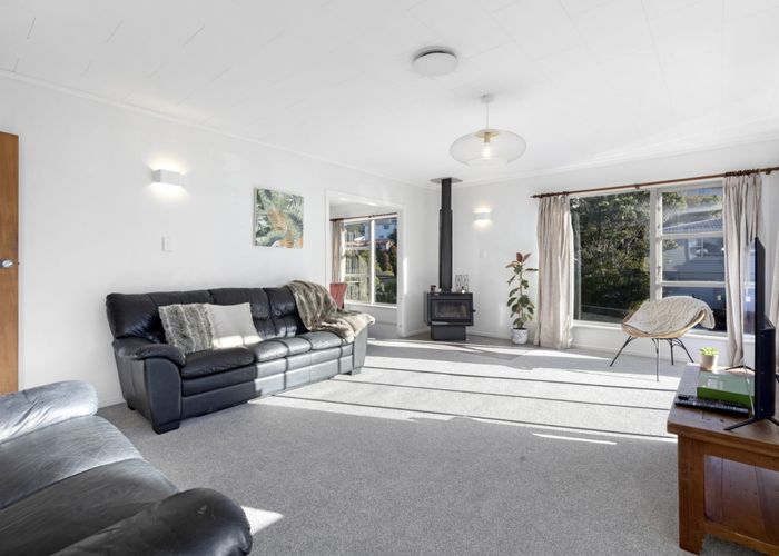  at 48 Thurleigh Grove, Karori, Wellington