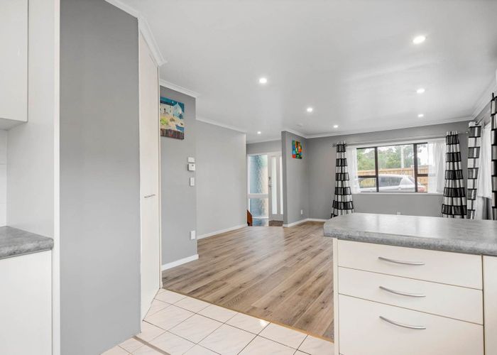  at 2/339 Pakuranga Road, Pakuranga Heights, Manukau City, Auckland