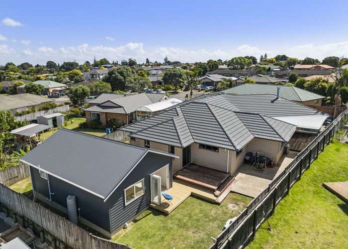  at 68 Waimahia Avenue, Weymouth, Auckland