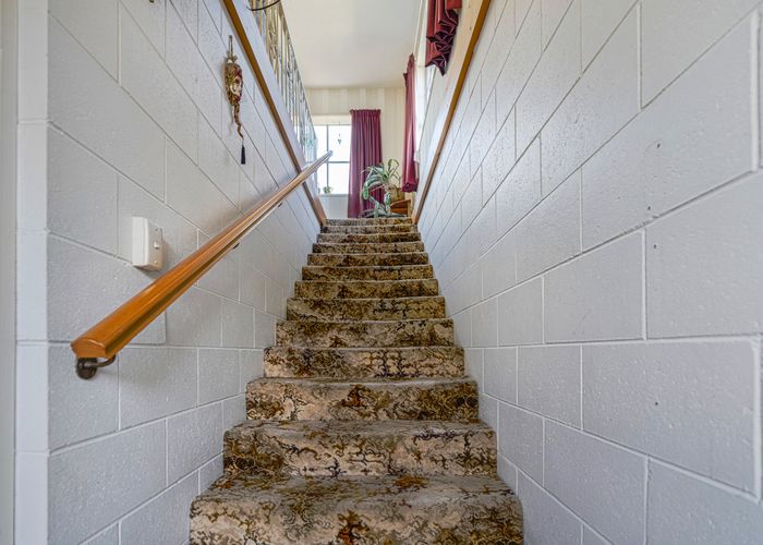  at 2/5 Salford Avenue, Redwood, Christchurch