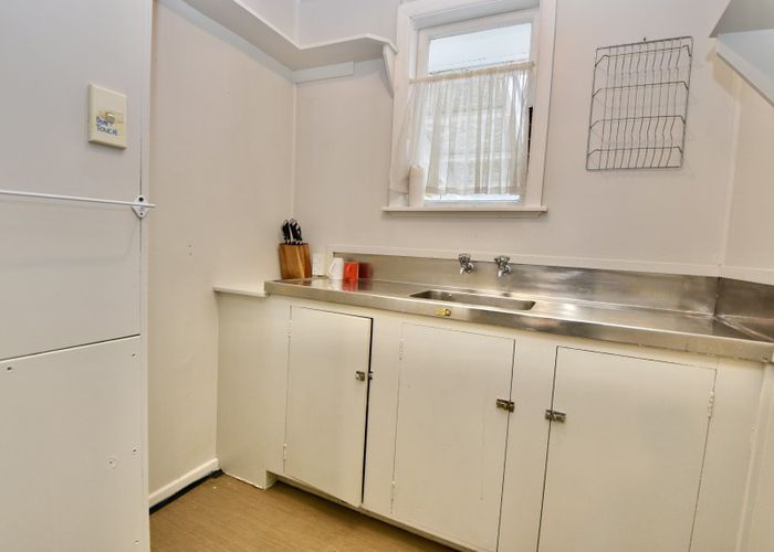  at 207 Belvedere Road, Carterton