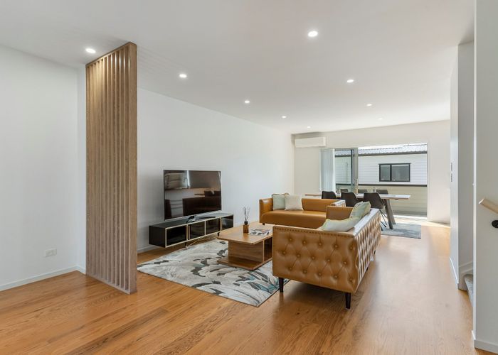  at 7 Karengo Street, Long Bay, Auckland