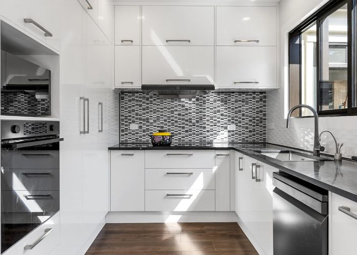  at 33 Northwood Avenue, Albany, North Shore City, Auckland