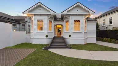  at 3 Marlborough Street, Mount Eden, Auckland