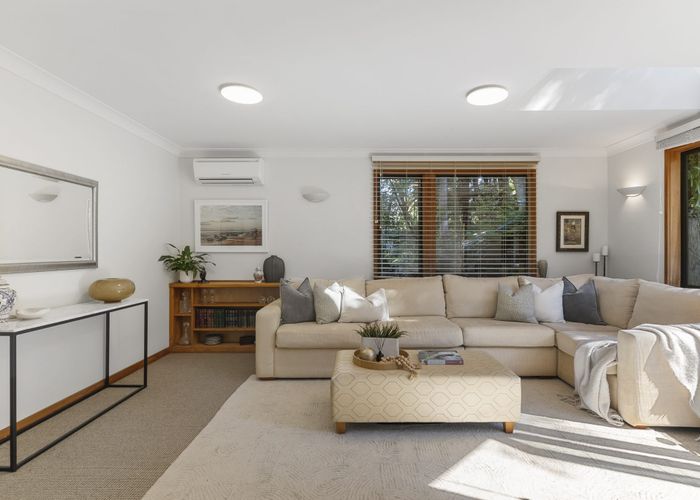  at 2/86 Braemar Road, Castor Bay, Auckland
