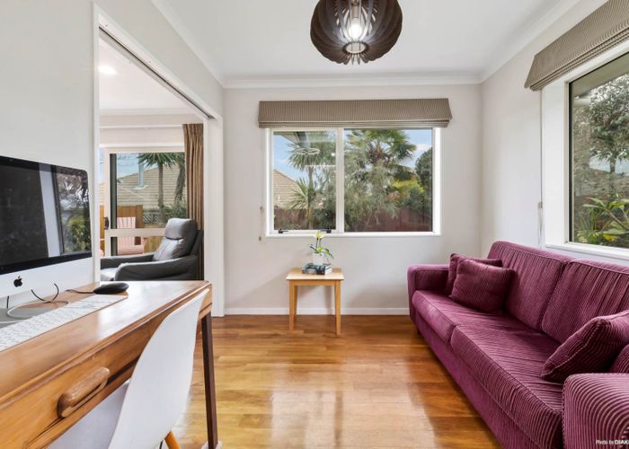  at 5 Palmcrest Grove, Highland Park, Auckland