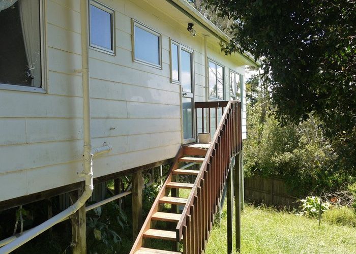  at 1/83 Manuka Road, Bayview, Auckland