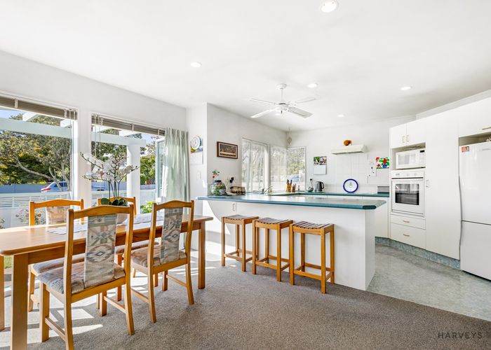  at 1/447 Blockhouse Bay Road, Blockhouse Bay, Auckland