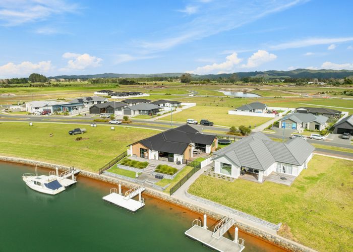  at 21 Maturiki Drive, One Tree Point