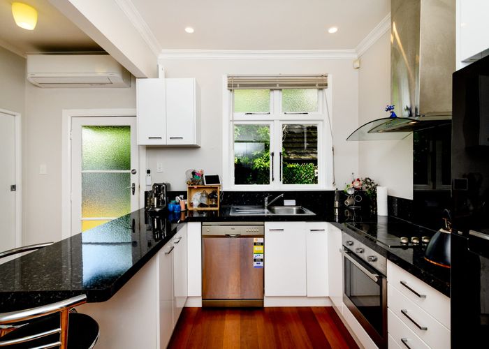  at 10 Hardie Street, Hokowhitu, Palmerston North