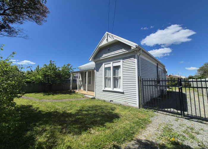  at 94 Olliviers Road, Phillipstown, Christchurch City, Canterbury