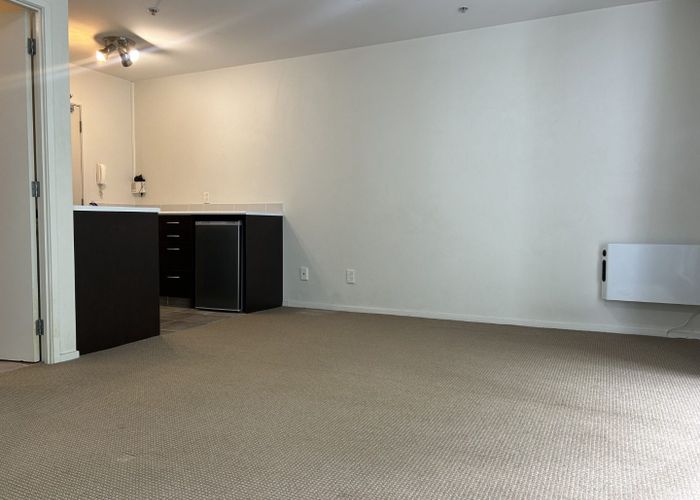  at 2/1 Parliament Street, Auckland Central, Auckland