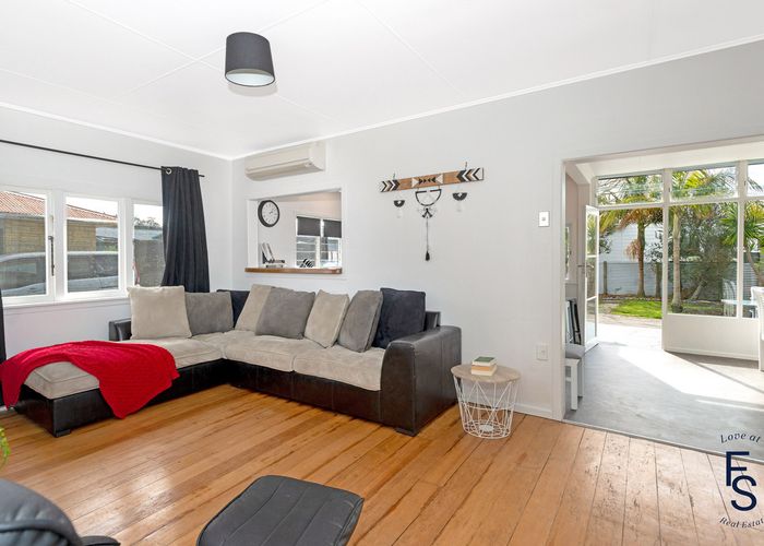  at 6 Duke Street, Tamarau, Gisborne