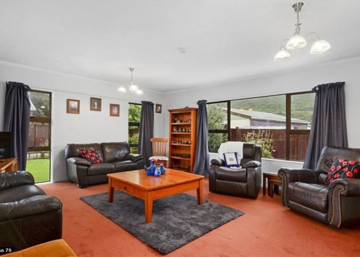  at 9 California Drive, Totara Park, Upper Hutt