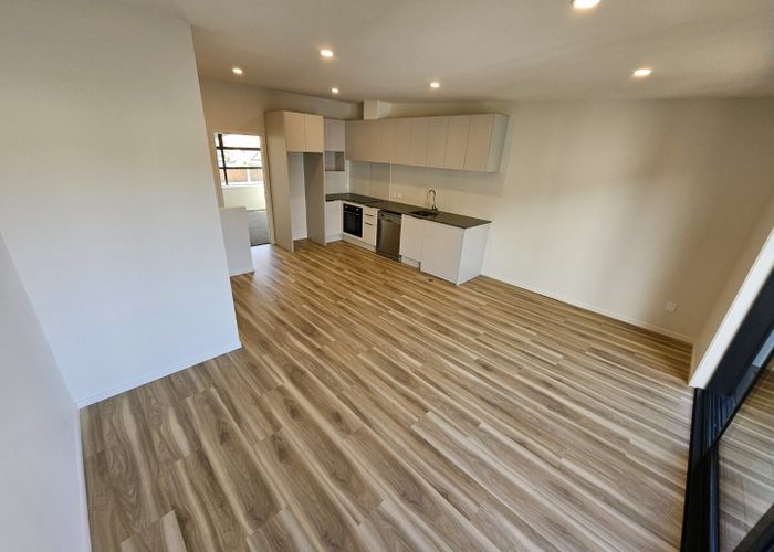  at 2b/13 The Strand, Wainuiomata, Lower Hutt, Wellington