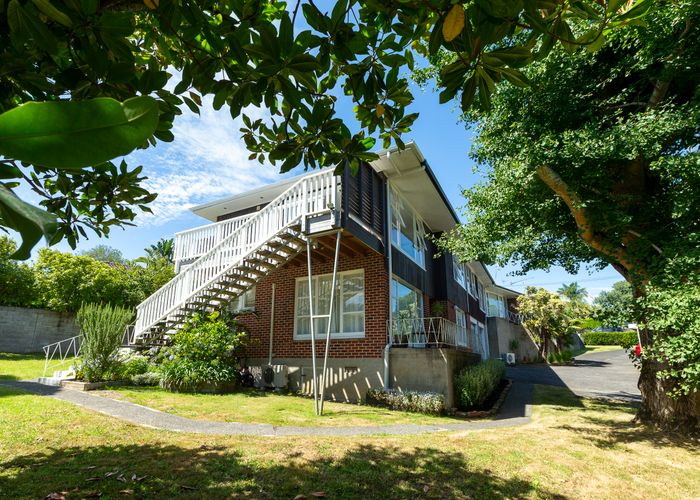  at 4/96 Benson Road, Remuera, Auckland