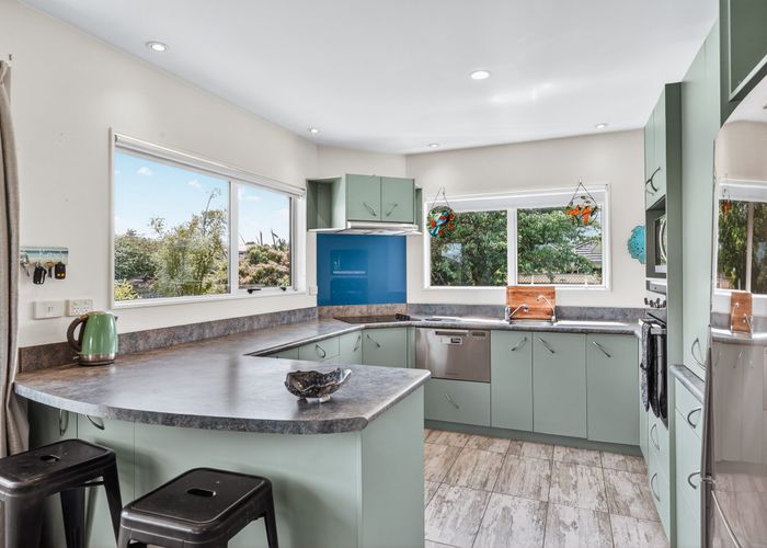  at 2/35 Fairview Terrace, Waipahihi, Taupo, Waikato