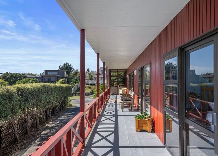  at 15 Frimley Terrace, Waikanae Beach, Waikanae