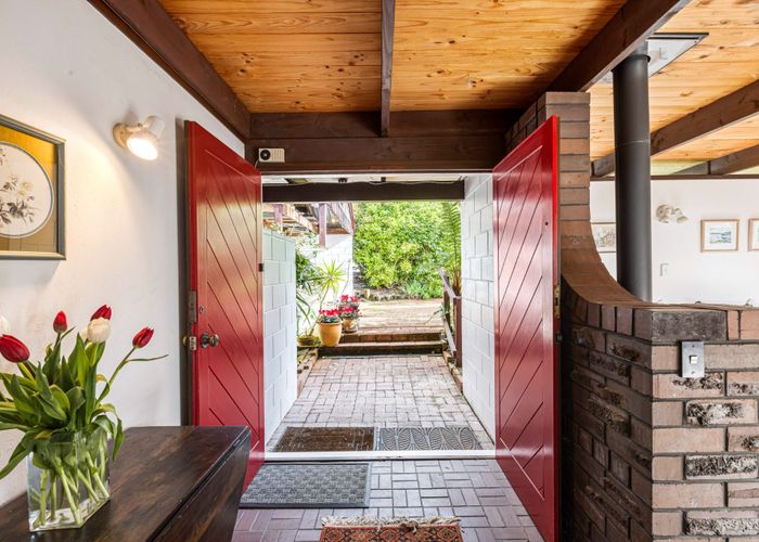  at 18 Miraka Place, Birkenhead, North Shore City, Auckland
