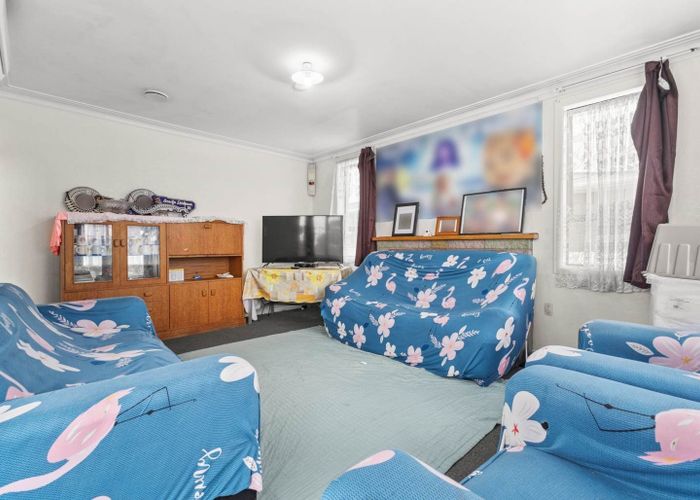  at 4 Grebe Street, Manurewa, Manukau City, Auckland