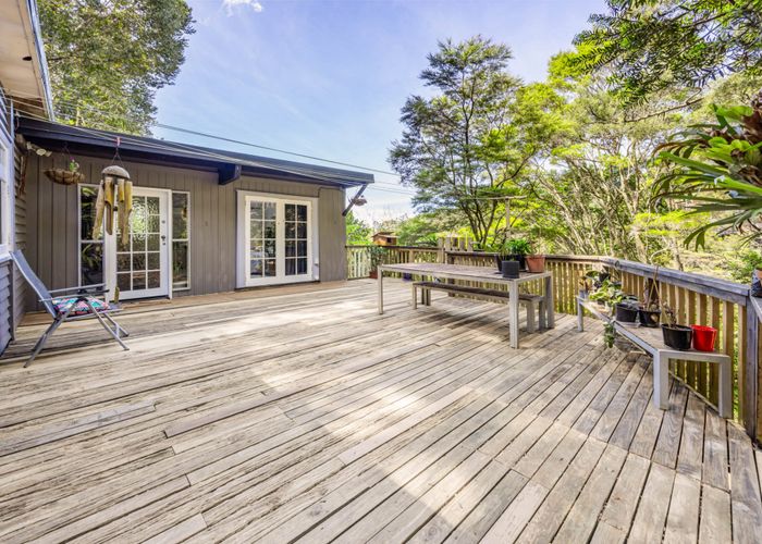  at 103 Laingholm Drive, Laingholm, Waitakere City, Auckland