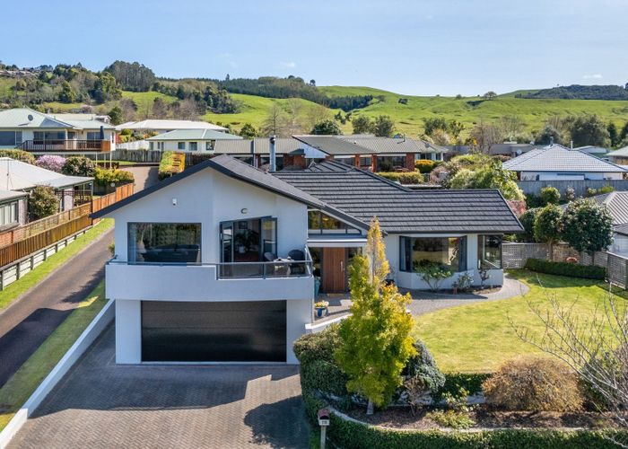  at 27 Kinder Street, Acacia Bay, Taupo, Waikato