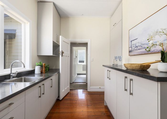  at 99 Darlington Road, Miramar, Wellington