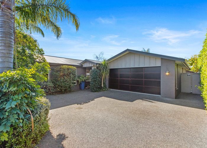  at 21 Tobacco Hill, Welcome Bay, Tauranga