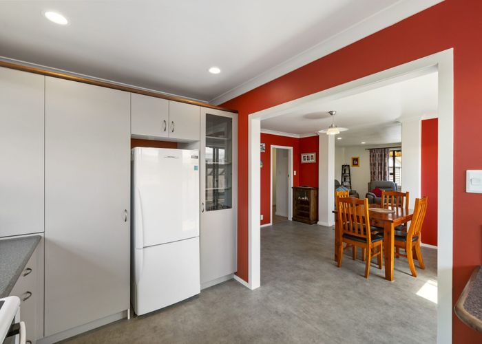  at 58 Kings Avenue, Matua, Tauranga