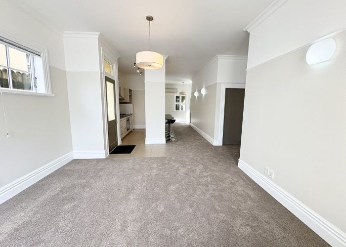  at 330 Downstairs Tinakori Road, Thorndon, Wellington, Wellington