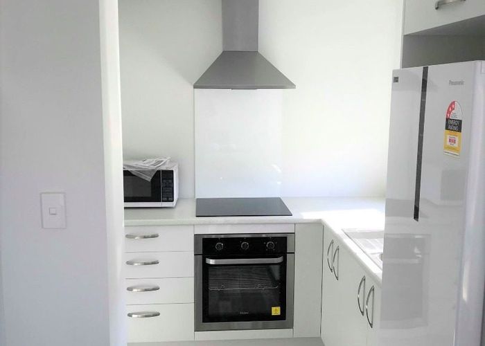  at 3/85 Cameron Road (Room C), Hillcrest, Hamilton, Waikato